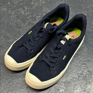 Cariuma blue sneakers - 9